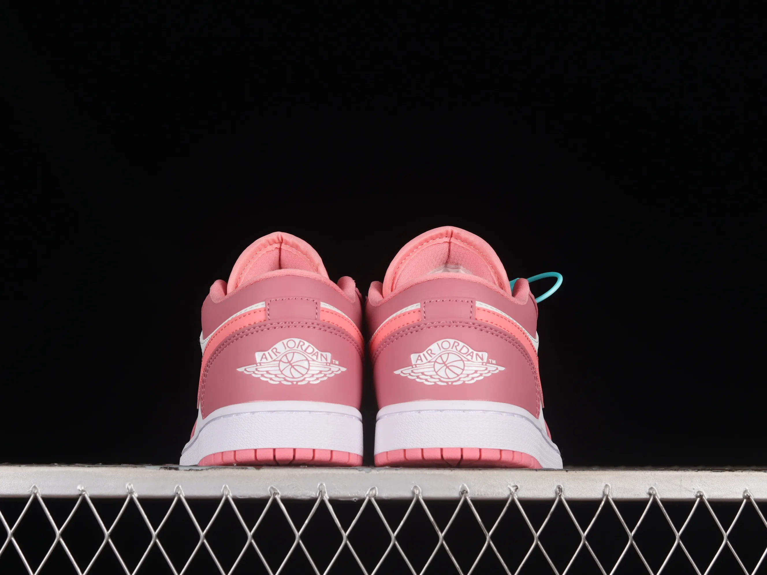 All categories Air Jordan Jordan series basketball shoes Air Jordan 1 Low Z version Air Jordan 1 Low "Desert Berry" AJ1 Joe 1 pink and white low-top cultural basketball shoes 553560-616